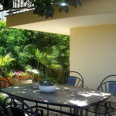 Oda ve Kahvaltı Bellavista Castro (Lecce)